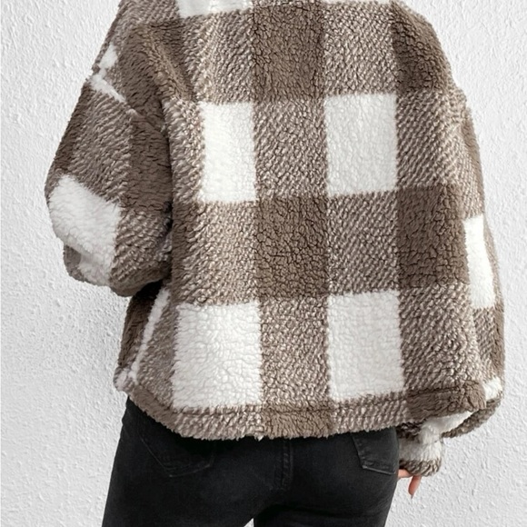 Buffalo Plaid Print Flap Pocket Teddy Jacket - Picture 4 of 4